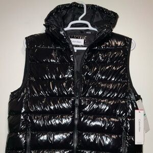 CALVIN KLINE BLACK PUFFER HOODED VEST SORONA FILLING HIGH SHINE SIZE 2XL NWT